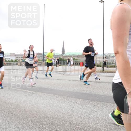 29.06.2025 - hella hamburg halbmarathon Lena Gebhardt http://msf.ph/oto/8297556 29.06.2025 10:56:13 Lombardsbrücke 14281, 55, 4473, 16960, 983, 14, 1047, 1113, 1738, 1909, 2095, 2793, 2915, 3257, 3268, 3675, 3676, 3953, 3987, 4083, 4265, 4354, 4470, 4473, 4836, 4896, 5306, 5580, 5693, 5757, 5994, 6055, 6056, 6113, 6257, 6494, 6594, 6690, 6968, 7025, 7028, 7090, 7516, 7616, 7711, 7969, 8005, 8110, 8305, 8517, 8532, 8533, 8766, 9383, 9435, 9548, 9606, 9838, 9861, 9865, 9948, 9953, 10436, 10438, 10449, 10640, 10740, 10784, 10987, 11903, 11962, 11963 meine-sportfotos.de