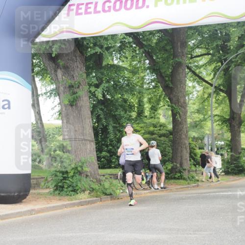 29.06.2025 - hella hamburg halbmarathon KatJ http://msf.ph/oto/8297601 29.06.2025 10:13:40 Zwischen KM18-KM19 2459, 6816 meine-sportfotos.de