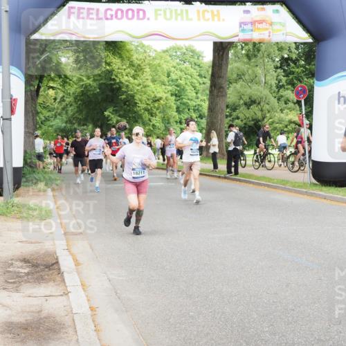 29.06.2025 - hella hamburg halbmarathon MichiJ http://msf.ph/oto/8297607 29.06.2025 10:34:23 Zwischen KM18-KM19 1070, 2623, 6532, 7056, 8564, 10208, 10211, 11125, 12277, 13630, 16475, 17332, 18211 meine-sportfotos.de