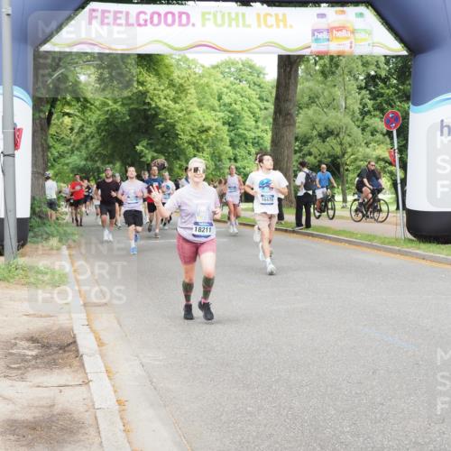 29.06.2025 - hella hamburg halbmarathon MichiJ http://msf.ph/oto/8297681 29.06.2025 10:34:24 Zwischen KM18-KM19 1070, 2623, 6532, 7056, 8564, 8668, 10208, 10211, 11125, 12277, 13630, 16475, 17332, 18211 meine-sportfotos.de