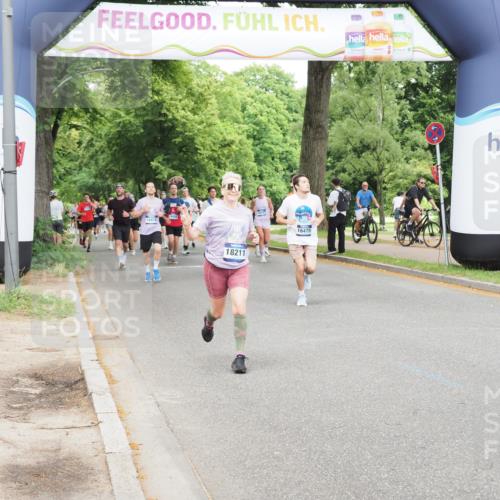 29.06.2025 - hella hamburg halbmarathon MichiJ http://msf.ph/oto/8297732 29.06.2025 10:34:24 Zwischen KM18-KM19 1070, 2623, 6532, 7056, 8564, 8668, 10208, 10211, 11125, 12277, 13630, 16475, 17332, 18211 meine-sportfotos.de