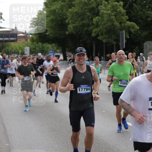 29.06.2025 - hella hamburg halbmarathon Jannik Wohlers http://msf.ph/oto/8297818 29.06.2025 10:36:52 Lombardsbrücke 1022, 1276, 1337, 1597, 1819, 2016, 2031, 2072, 2104, 2272, 2480, 2486, 3127, 3714, 4097, 4347, 4733, 5146, 5560, 5790, 5940, 6172, 6584, 6804, 7085, 7235, 7544, 7707, 7823, 8257, 8258, 8811, 8843, 9054, 9055, 9524, 10762, 10798, 10931, 11246, 11980, 12103, 12463, 12762, 12935, 13077, 13695, 13783, 13970, 13971, 14202, 14282, 14343, 14396, 14779, 14915, 15084, 15475, 16192, 16303, 16782, 16831, 17305, 17307, 17388, 17687, 17688, 17794, 17965, 18578, 18710 meine-sportfotos.de