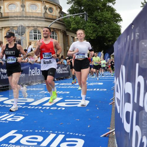 29.06.2025 - hella hamburg halbmarathon Strokosch-Dieckow http://msf.ph/oto/8297849 29.06.2025 10:52:48 Ziel 1257, 1258, 1657, 2099, 2287, 2444, 2814, 2910, 3999, 4557, 4558, 4770, 5077, 5116, 5169, 5194, 8139, 8172, 8720, 8955, 9065, 9163, 9869, 10724, 10811, 11217, 11992, 12482, 14198, 14286, 14805, 16467, 17198, 18331, 19244 meine-sportfotos.de