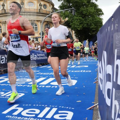29.06.2025 - hella hamburg halbmarathon Strokosch-Dieckow http://msf.ph/oto/8297870 29.06.2025 10:52:49 Ziel 1257, 1258, 1657, 2099, 2287, 2444, 2814, 2910, 3999, 4557, 4558, 4770, 5077, 5169, 5194, 5907, 8139, 8172, 8720, 8955, 9065, 9163, 10724, 10811, 11217, 11992, 12482, 14198, 14286, 14805, 16467, 17198, 18331, 19244 meine-sportfotos.de