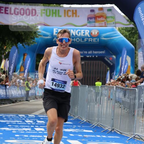 29.06.2025 - hella hamburg halbmarathon Strokosch-Dieckow http://msf.ph/oto/8297875 29.06.2025 10:17:52 Ziel 14932, 15166 meine-sportfotos.de