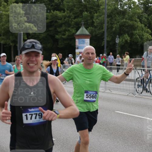 29.06.2025 - hella hamburg halbmarathon Jannik Wohlers http://msf.ph/oto/8297894 29.06.2025 10:36:53 Lombardsbrücke 1022, 1276, 1337, 1597, 1819, 2016, 2031, 2072, 2104, 2272, 2480, 2486, 3127, 3714, 4097, 4347, 4733, 5146, 5560, 5790, 5940, 6172, 6584, 7085, 7235, 7544, 7707, 7823, 8257, 8258, 8811, 8843, 9054, 9055, 9524, 10762, 10798, 11246, 11980, 12103, 12463, 12762, 12935, 13077, 13783, 13970, 13971, 14202, 14282, 14343, 14396, 14779, 14915, 15084, 15475, 16192, 16303, 16782, 16831, 17305, 17307, 17388, 17687, 17688, 17794, 17965, 18578, 18710 meine-sportfotos.de