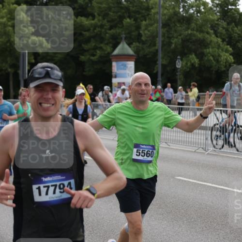 29.06.2025 - hella hamburg halbmarathon Jannik Wohlers http://msf.ph/oto/8297937 29.06.2025 10:36:53 Lombardsbrücke 1022, 1276, 1337, 1597, 1819, 2016, 2031, 2072, 2104, 2272, 2480, 2486, 3127, 3714, 4097, 4347, 4733, 5146, 5560, 5790, 5940, 6172, 6584, 7085, 7235, 7544, 7707, 7823, 8257, 8258, 8811, 8843, 9054, 9055, 9524, 10762, 10798, 11246, 11980, 12103, 12463, 12762, 12935, 13077, 13783, 13970, 13971, 14202, 14282, 14343, 14396, 14779, 14915, 15084, 15475, 16192, 16303, 16782, 16831, 17305, 17307, 17388, 17687, 17688, 17794, 17965, 18578, 18710 meine-sportfotos.de