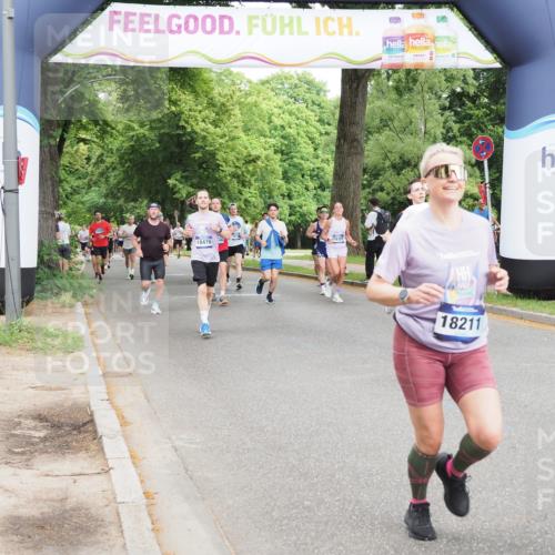 29.06.2025 - hella hamburg halbmarathon MichiJ http://msf.ph/oto/8297945 29.06.2025 10:34:25 Zwischen KM18-KM19 1070, 2623, 6532, 8564, 8668, 10208, 10211, 11125, 12277, 13630, 16475, 17332, 18211, 18476 meine-sportfotos.de