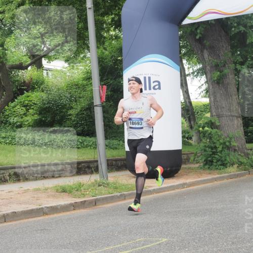 29.06.2025 - hella hamburg halbmarathon KatJ http://msf.ph/oto/8298089 29.06.2025 10:13:42 Zwischen KM18-KM19 2459, 6816 meine-sportfotos.de