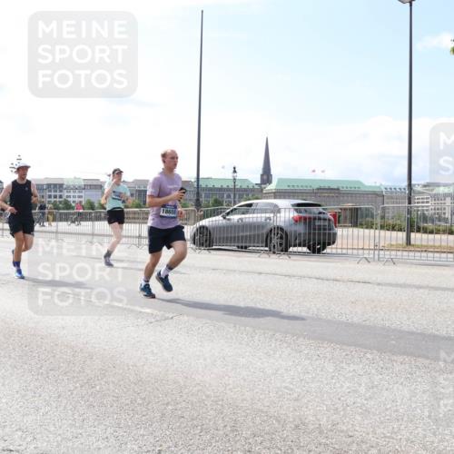 29.06.2025 - hella hamburg halbmarathon Lena Gebhardt http://msf.ph/oto/8298359 29.06.2025 10:12:06 Lombardsbrücke 1062, 1328, 1531, 1790, 1850, 1992, 2661, 3363, 3746, 4227, 5176, 5379, 5605, 6871, 7474, 7571, 9191, 9253, 9405, 9428, 9705, 10042, 10409, 10428, 10685, 11507, 11509, 11525, 11537, 11581, 11917, 12473, 13171, 13177, 13203, 13542, 13958, 14060, 14196, 14313, 14384, 14863, 14868, 15137, 15945, 16379, 16976, 17080, 17638, 17774, 17866, 18261, 18278, 18395, 18429, 18655 meine-sportfotos.de