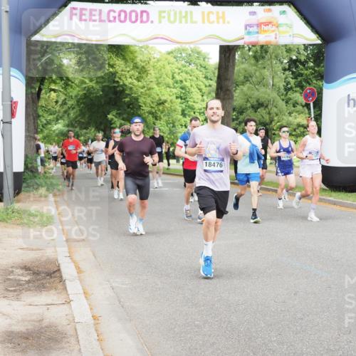 29.06.2025 - hella hamburg halbmarathon MichiJ http://msf.ph/oto/8298365 29.06.2025 10:34:27 Zwischen KM18-KM19 1070, 6532, 8668, 10208, 10211, 11125, 12277, 13630, 14262, 16127, 16475, 17332, 18211, 18476 meine-sportfotos.de