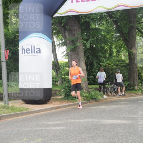 29.06.2025 - hella hamburg halbmarathon KatJ http://msf.ph/oto/8298642 29.06.2025 10:13:50 Zwischen KM18-KM19  meine-sportfotos.de