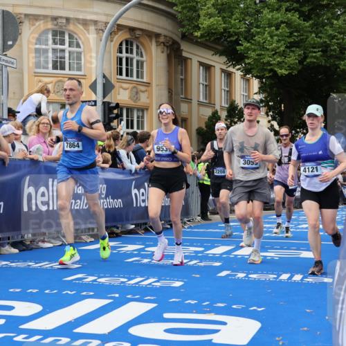29.06.2025 - hella hamburg halbmarathon Strokosch-Dieckow http://msf.ph/oto/8298782 29.06.2025 10:53:06 Ziel 2111, 2208, 3059, 3258, 3334, 4121, 7383, 7509, 7864, 8273, 8361, 8587, 9093, 9537, 12155, 12367, 12910, 14323, 16929, 16986, 18590, 19208 meine-sportfotos.de