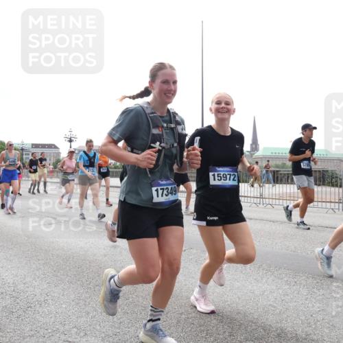 29.06.2025 - hella hamburg halbmarathon Lena Gebhardt http://msf.ph/oto/8298818 29.06.2025 10:36:54 Lombardsbrücke 15992, 4762, 3499, 2124, 8938, 17349, 15972, 5789, 1310, 1118, 1224, 1253, 1339, 1488, 1490, 1948, 1952, 1954, 2031, 2072, 2104, 2124, 2480, 2552, 2588, 3127, 3165, 3428, 3714, 3873, 3895, 4084, 4618, 4762, 4996, 5224, 5538, 5640, 5747, 5786, 5789, 6156, 6172, 6190, 6359, 6584, 6667, 6804, 7202, 7632, 7773, 8007, 8257, 8258, 8315, 8499, 8758, 8936, 8937, 8945, 9054, 9055, 9115, 9295, 9500, 9694, 13265, 15077, 17156, 17807, 18152, 18488 meine-sportfotos.de