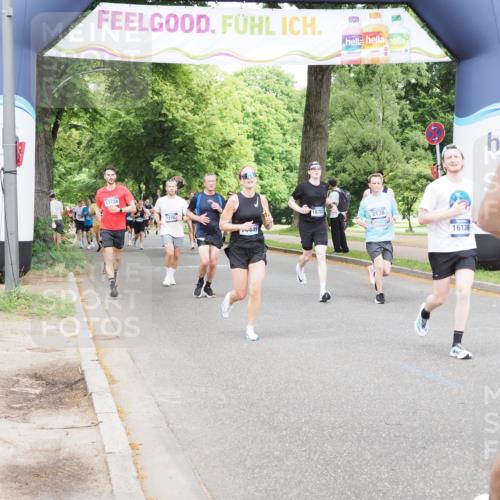 29.06.2025 - hella hamburg halbmarathon MichiJ http://msf.ph/oto/8298825 29.06.2025 10:34:29 Zwischen KM18-KM19 1070, 2138, 8668, 10208, 11021, 14262, 14449, 16127, 16136, 16466, 16475, 17332, 18211, 18476, 18702, 19105 meine-sportfotos.de