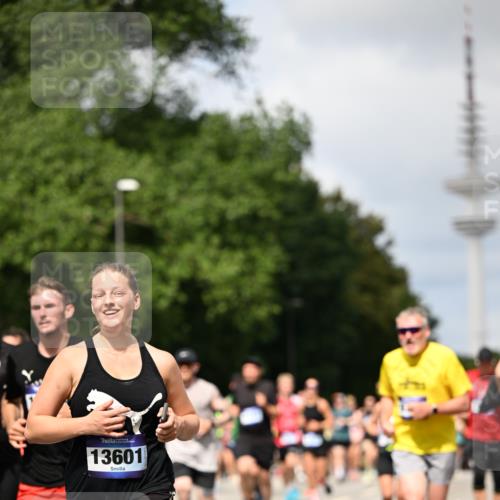29.06.2025 - hella hamburg halbmarathon Dr. Thomas Lammeyer http://msf.ph/oto/8298832 29.06.2025 10:37:48 Kennedybrücke 1189, 1275, 1896, 1995, 2342, 2526, 2776, 3264, 3345, 3812, 3848, 4361, 4433, 4449, 4807, 5075, 5141, 5180, 5557, 5561, 5584, 5821, 5822, 5887, 6515, 6516, 6956, 6999, 7027, 7308, 7309, 7633, 7705, 8157, 8349, 8375, 8377, 8383, 8401, 8620, 8891, 9234, 9258, 9438, 9591, 9706, 9799, 9995, 10800, 11092, 11111, 11237, 11260 meine-sportfotos.de