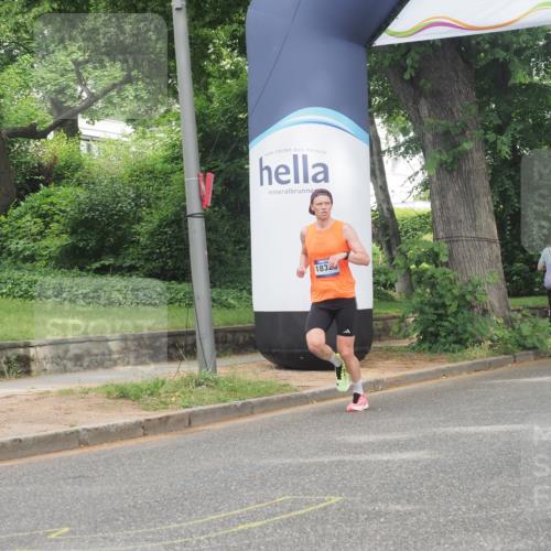 29.06.2025 - hella hamburg halbmarathon KatJ http://msf.ph/oto/8298865 29.06.2025 10:13:51 Zwischen KM18-KM19  meine-sportfotos.de
