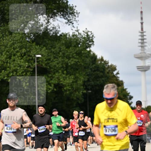 29.06.2025 - hella hamburg halbmarathon Dr. Thomas Lammeyer http://msf.ph/oto/8299084 29.06.2025 10:37:50 Kennedybrücke 1189, 1275, 1896, 2342, 2526, 2776, 3264, 3340, 3345, 3812, 3848, 4361, 4433, 4449, 4807, 5075, 5141, 5557, 5561, 5584, 5821, 5822, 5887, 6364, 6515, 6516, 6956, 6999, 7027, 7308, 7309, 7633, 7653, 7982, 8157, 8349, 8375, 8377, 8383, 8401, 8620, 8891, 9234, 9258, 9438, 9591, 9706, 9799, 9995, 10800, 11092, 11111, 11237, 11260 meine-sportfotos.de