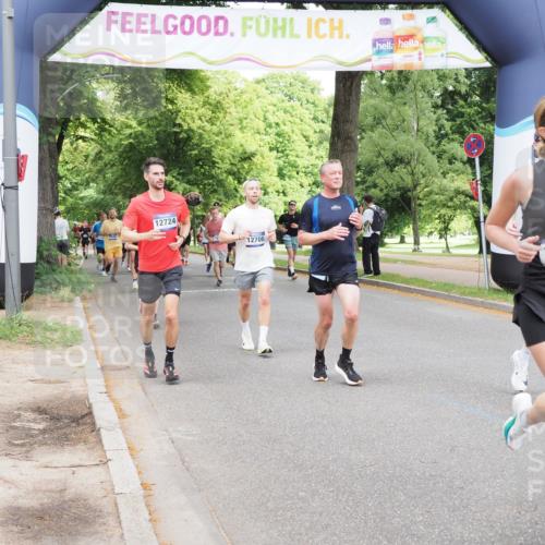 29.06.2025 - hella hamburg halbmarathon MichiJ http://msf.ph/oto/8299326 29.06.2025 10:34:31 Zwischen KM18-KM19 2138, 8668, 11021, 12724, 14062, 14262, 14449, 16127, 16136, 16466, 16475, 18476, 18702, 19105, 19127 meine-sportfotos.de