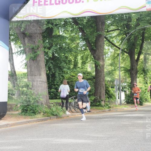 29.06.2025 - hella hamburg halbmarathon KatJ http://msf.ph/oto/8299460 29.06.2025 10:13:56 Zwischen KM18-KM19  meine-sportfotos.de