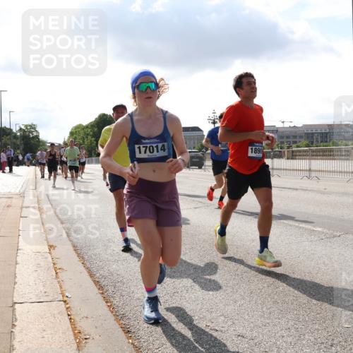 29.06.2025 - hella hamburg halbmarathon Lena Gebhardt http://msf.ph/oto/8299633 29.06.2025 09:46:59 Lombardsbrücke 13771, 17014, 3005, 1890, 1053, 1344, 1396, 1411, 1577, 1889, 1959, 2243, 2563, 2836, 3005, 3790, 3935, 4477, 4944, 5048, 5152, 5193, 5660, 6032, 6305, 6683, 7080, 7466, 7622, 7628, 7831, 7867, 8312, 8323, 9376, 9519, 10477, 10771, 10927, 11055, 11304, 11370, 11661, 11898, 12204, 12447, 12899, 13148, 13199, 13493, 13494, 13729, 13771, 13961, 13972, 13991, 14069, 14310, 14385, 15902, 16243, 16811, 16957 meine-sportfotos.de