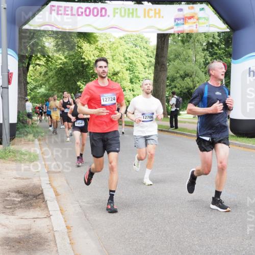 29.06.2025 - hella hamburg halbmarathon MichiJ http://msf.ph/oto/8299696 29.06.2025 10:34:32 Zwischen KM18-KM19 2138, 8668, 11021, 12706, 12724, 14062, 14262, 14449, 16127, 16136, 16466, 18476, 18702, 19105, 19127 meine-sportfotos.de