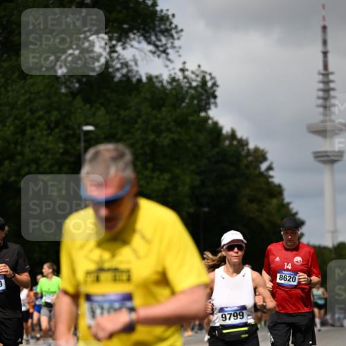 29.06.2025 - hella hamburg halbmarathon Dr. Thomas Lammeyer http://msf.ph/oto/8299745 29.06.2025 10:37:51 Kennedybrücke 1189, 1275, 1896, 2342, 2526, 2776, 3264, 3340, 3345, 3812, 3848, 4361, 4433, 4449, 4807, 5075, 5141, 5557, 5561, 5584, 5821, 5822, 5887, 6364, 6515, 6516, 6956, 6999, 7027, 7308, 7309, 7633, 7653, 7982, 8157, 8349, 8375, 8377, 8383, 8401, 8620, 8891, 9234, 9258, 9438, 9591, 9706, 9799, 9995, 10048, 10800, 11092, 11111, 11229, 11237, 11260 meine-sportfotos.de