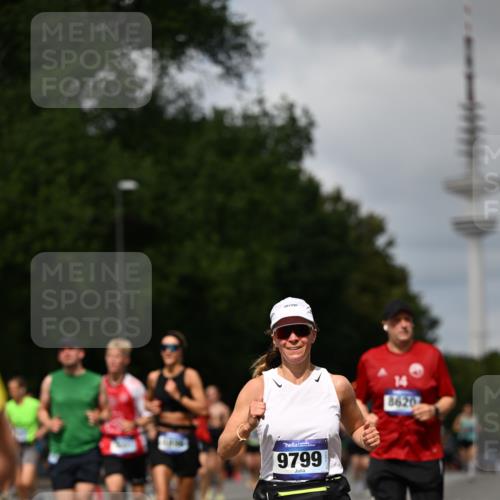 29.06.2025 - hella hamburg halbmarathon Dr. Thomas Lammeyer http://msf.ph/oto/8299912 29.06.2025 10:37:52 Kennedybrücke 1189, 1275, 1896, 2342, 2526, 2776, 3264, 3340, 3345, 3812, 3848, 4361, 4433, 4449, 4807, 4826, 5075, 5141, 5557, 5561, 5584, 5821, 5822, 5887, 6364, 6515, 6516, 6956, 7027, 7308, 7309, 7633, 7653, 7982, 8157, 8349, 8375, 8377, 8383, 8401, 8620, 9234, 9258, 9438, 9706, 9799, 9995, 10048, 10800, 11092, 11111, 11229, 11237, 11260 meine-sportfotos.de