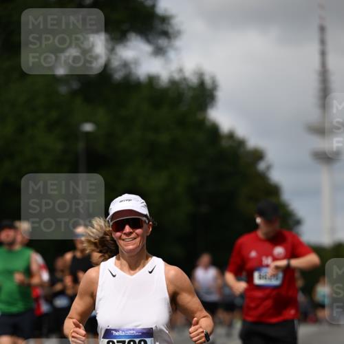 29.06.2025 - hella hamburg halbmarathon Dr. Thomas Lammeyer http://msf.ph/oto/8300005 29.06.2025 10:37:53 Kennedybrücke 1189, 1275, 1896, 2526, 2776, 3264, 3340, 3345, 3812, 3848, 4361, 4433, 4449, 4807, 4824, 4826, 5075, 5141, 5557, 5561, 5584, 5821, 5822, 5887, 6364, 6515, 6516, 6956, 7027, 7308, 7309, 7633, 7653, 7982, 8157, 8349, 8375, 8377, 8383, 8401, 8620, 9234, 9258, 9438, 9706, 9799, 9875, 9995, 10048, 10800, 11092, 11111, 11229, 11237, 11260 meine-sportfotos.de