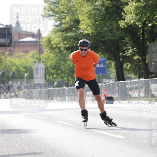 29.06.2025 - hella hamburg halbmarathon Jannik Wohlers http://msf.ph/oto/8300175 29.06.2025 08:55:15 Lombardsbrücke  meine-sportfotos.de