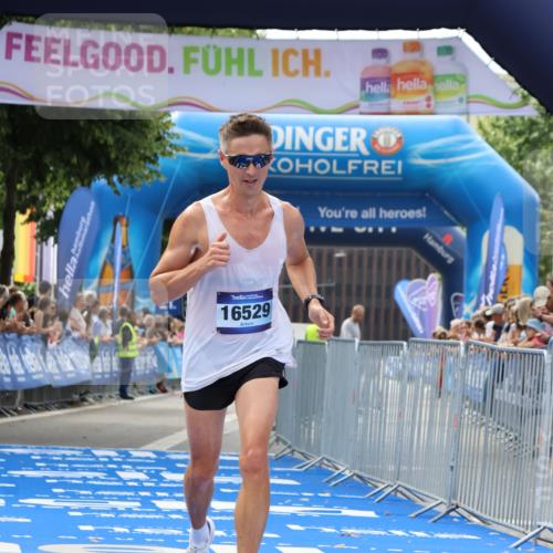 29.06.2025 - hella hamburg halbmarathon Strokosch-Dieckow http://msf.ph/oto/8300215 29.06.2025 10:16:59 Ziel 4116, 16529 meine-sportfotos.de