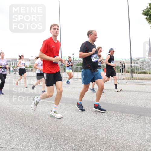 29.06.2025 - hella hamburg halbmarathon Lena Gebhardt http://msf.ph/oto/8300311 29.06.2025 10:56:22 Lombardsbrücke 11862, 4354, 11621, 7025, 83, 1047, 1113, 1738, 1909, 2095, 2143, 2307, 2793, 2887, 2915, 2991, 3257, 3268, 3438, 3520, 3614, 3675, 3676, 3953, 3987, 4083, 4265, 4354, 4473, 4773, 4836, 5237, 5306, 5438, 5580, 5693, 5757, 5994, 6494, 6690, 6968, 7025, 7028, 7090, 7307, 7516, 7616, 7711, 8005, 8108, 8305, 8517, 8533, 8606, 8766, 8939, 8943, 9383, 9435, 9606, 9838, 9910, 9948, 9953, 10555, 10569, 10571, 10640, 10740, 10784, 10987 meine-sportfotos.de