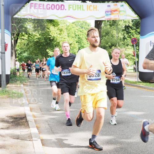 29.06.2025 - hella hamburg halbmarathon MichiJ http://msf.ph/oto/8300314 29.06.2025 10:34:38 Zwischen KM18-KM19 4497, 5528, 7335, 9794, 11077, 12171, 12269, 12706, 12724, 12891, 13303, 14062, 14541, 15825, 17008, 17353, 17865, 18356, 19127 meine-sportfotos.de