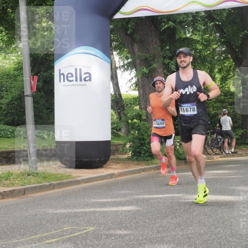 29.06.2025 - hella hamburg halbmarathon KatJ http://msf.ph/oto/8300369 29.06.2025 10:14:00 Zwischen KM18-KM19 7963 meine-sportfotos.de