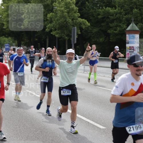 29.06.2025 - hella hamburg halbmarathon Jannik Wohlers http://msf.ph/oto/8300554 29.06.2025 10:37:14 Lombardsbrücke 1475, 2199, 2640, 2853, 3230, 3633, 5171, 5186, 5522, 5875, 6243, 6821, 6955, 7124, 7321, 7350, 7777, 9247, 9288, 9895, 10159, 10476, 10506, 10919, 11183, 11801, 11882, 11888, 12123, 12242, 12254, 12472, 12824, 14130, 14657, 16032, 16582, 16680, 16706, 16837, 17355, 17793, 17798, 18317, 18319, 18903 meine-sportfotos.de