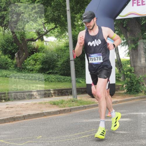 29.06.2025 - hella hamburg halbmarathon KatJ http://msf.ph/oto/8300623 29.06.2025 10:14:01 Zwischen KM18-KM19 7963 meine-sportfotos.de