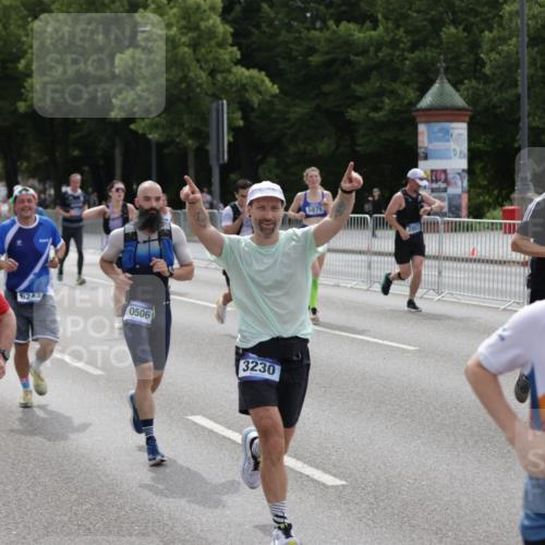 29.06.2025 - hella hamburg halbmarathon Jannik Wohlers http://msf.ph/oto/8300697 29.06.2025 10:37:14 Lombardsbrücke 1475, 2199, 2640, 2853, 3230, 3633, 5171, 5186, 5522, 5875, 6243, 6821, 6955, 7124, 7321, 7350, 7777, 9247, 9288, 9895, 10159, 10476, 10506, 10919, 11183, 11801, 11882, 11888, 12123, 12242, 12254, 12472, 12824, 14130, 14657, 16032, 16582, 16680, 16706, 16837, 17355, 17793, 17798, 18317, 18319, 18903 meine-sportfotos.de