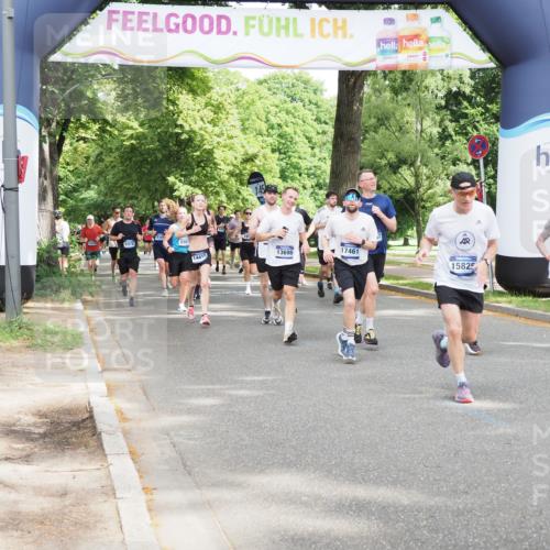 29.06.2025 - hella hamburg halbmarathon MichiJ http://msf.ph/oto/8300797 29.06.2025 10:34:41 Zwischen KM18-KM19 3087, 4497, 5528, 5889, 6691, 7335, 8142, 8981, 9794, 11077, 11858, 12171, 12269, 12891, 13303, 13698, 14045, 14541, 15157, 15451, 15825, 17008, 17353, 17461, 17865, 18356 meine-sportfotos.de