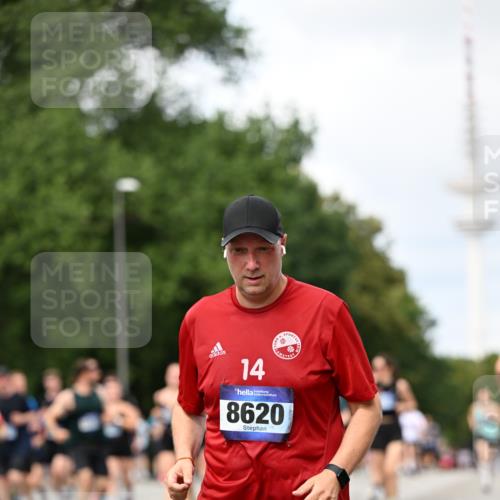 29.06.2025 - hella hamburg halbmarathon Dr. Thomas Lammeyer http://msf.ph/oto/8300847 29.06.2025 10:37:56 Kennedybrücke 1189, 1275, 1896, 2526, 2776, 3264, 3340, 3345, 3812, 3848, 4361, 4433, 4449, 4807, 4824, 4826, 5075, 5141, 5557, 5561, 5584, 5821, 5822, 5887, 6364, 6515, 6516, 6956, 7027, 7309, 7565, 7633, 7653, 7982, 8157, 8277, 8349, 8375, 8377, 8383, 8401, 8620, 9234, 9258, 9438, 9706, 9799, 9875, 9995, 10048, 10800, 11092, 11111, 11229, 11237, 11260 meine-sportfotos.de