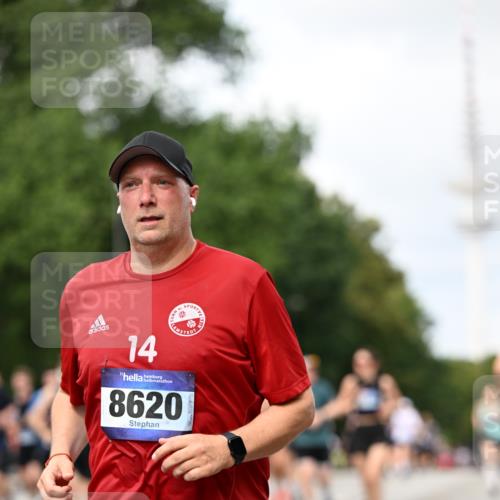 29.06.2025 - hella hamburg halbmarathon Dr. Thomas Lammeyer http://msf.ph/oto/8300875 29.06.2025 10:37:57 Kennedybrücke 1189, 1275, 1896, 2526, 2776, 3264, 3340, 3345, 3848, 4361, 4433, 4449, 4807, 4824, 4826, 5075, 5141, 5557, 5561, 5584, 5821, 5822, 5887, 6364, 6515, 6516, 6956, 7027, 7565, 7633, 7653, 7982, 8157, 8277, 8349, 8375, 8377, 8383, 8401, 8620, 9234, 9258, 9438, 9706, 9799, 9875, 9995, 10048, 10800, 11092, 11111, 11229, 11237, 11260 meine-sportfotos.de