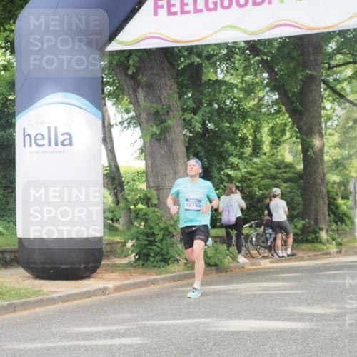 29.06.2025 - hella hamburg halbmarathon KatJ http://msf.ph/oto/8301106 29.06.2025 10:14:05 Zwischen KM18-KM19 7963 meine-sportfotos.de