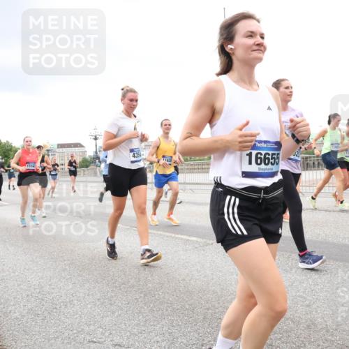 29.06.2025 - hella hamburg halbmarathon Lena Gebhardt http://msf.ph/oto/8301154 29.06.2025 10:56:23 Lombardsbrücke 1544, 1255, 4354, 11628, 16655, 13405, 13405, 1047, 1113, 1738, 1909, 2095, 2143, 2307, 2793, 2887, 2915, 2991, 3257, 3268, 3438, 3520, 3614, 3675, 3676, 3953, 3987, 4083, 4354, 4473, 4773, 4836, 5237, 5306, 5438, 5580, 5693, 5757, 5911, 5994, 6494, 6690, 6968, 7025, 7028, 7090, 7307, 7516, 7616, 7711, 8005, 8108, 8305, 8517, 8606, 8766, 8939, 8943, 9383, 9435, 9606, 9838, 9910, 9948, 9953, 10555, 10569, 10571, 10640, 10740, 10784, 10987 meine-sportfotos.de