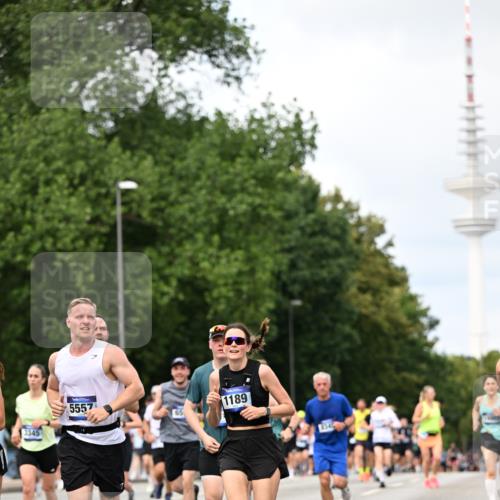 29.06.2025 - hella hamburg halbmarathon Dr. Thomas Lammeyer http://msf.ph/oto/8301167 29.06.2025 10:38:00 Kennedybrücke 1189, 1275, 1896, 2038, 2526, 2776, 2933, 3264, 3340, 3345, 3848, 4361, 4433, 4445, 4449, 4807, 4824, 4826, 5075, 5096, 5141, 5557, 5561, 5566, 5569, 5584, 5821, 5822, 5887, 6364, 6515, 6516, 6956, 7027, 7565, 7633, 7653, 7982, 8157, 8277, 8349, 8375, 8377, 8383, 8401, 8620, 9258, 9438, 9706, 9799, 9875, 9995, 10048, 10071, 10561, 10800, 11092, 11111, 11229, 11237, 11260 meine-sportfotos.de