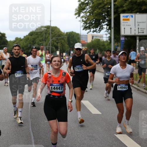 29.06.2025 - hella hamburg halbmarathon Yannick Fuchs http://msf.ph/oto/8301196 29.06.2025 10:37:29 20KM 1353, 1675, 1735, 2653, 4229, 4318, 5011, 5124, 5477, 7026, 7508, 9364, 9371, 9534, 10099, 10251, 11177, 12153, 12723, 12839, 13746, 13807, 14201, 14226, 14447, 14484, 14560, 14813, 14849, 15255, 15328, 15535, 15706, 15851, 15921, 16333, 17733, 17911, 18004, 18274, 18275, 18304, 18449, 18659, 18987, 19009, 19229 meine-sportfotos.de