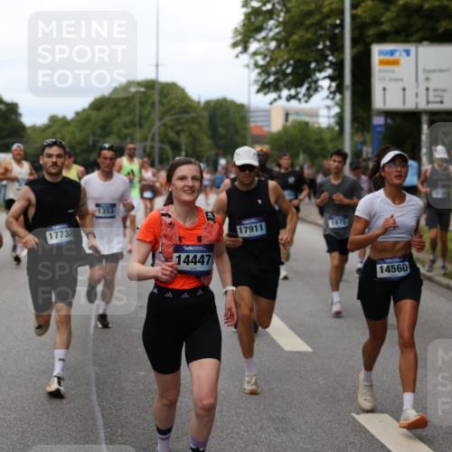 29.06.2025 - hella hamburg halbmarathon Yannick Fuchs http://msf.ph/oto/8301227 29.06.2025 10:37:29 20KM 1353, 1675, 1735, 2653, 4229, 4318, 5011, 5124, 5477, 7026, 7508, 9364, 9371, 9534, 10099, 10251, 11177, 12153, 12723, 12839, 13746, 13807, 14201, 14226, 14447, 14484, 14560, 14813, 14849, 15255, 15328, 15535, 15706, 15851, 15921, 16333, 17733, 17911, 18004, 18274, 18275, 18304, 18449, 18659, 18987, 19009, 19229 meine-sportfotos.de