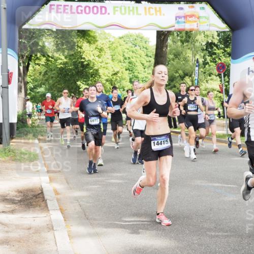 29.06.2025 - hella hamburg halbmarathon MichiJ http://msf.ph/oto/8301355 29.06.2025 10:34:43 Zwischen KM18-KM19 1604, 3087, 5528, 5889, 6421, 6691, 7335, 8142, 8482, 8981, 9794, 11185, 11858, 12171, 12269, 12891, 13698, 14045, 14415, 15157, 15451, 15684, 15825, 17008, 17353, 17461, 17865, 18356, 19209 meine-sportfotos.de