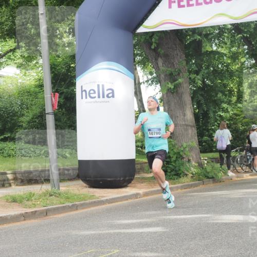 29.06.2025 - hella hamburg halbmarathon KatJ http://msf.ph/oto/8301394 29.06.2025 10:14:05 Zwischen KM18-KM19 7963 meine-sportfotos.de