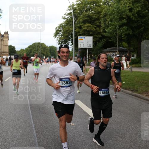29.06.2025 - hella hamburg halbmarathon Yannick Fuchs http://msf.ph/oto/8301399 29.06.2025 10:37:32 20KM 1353, 1675, 1735, 2653, 4229, 4318, 5011, 5124, 5477, 7026, 7508, 7635, 9364, 9371, 9534, 10099, 10251, 11177, 12153, 12723, 12839, 13398, 13746, 13807, 14201, 14210, 14226, 14447, 14484, 14560, 14849, 15255, 15328, 15706, 15851, 15921, 16314, 16338, 17733, 17911, 18004, 18274, 18275, 18304, 18449, 18659, 18987, 19009, 19229 meine-sportfotos.de