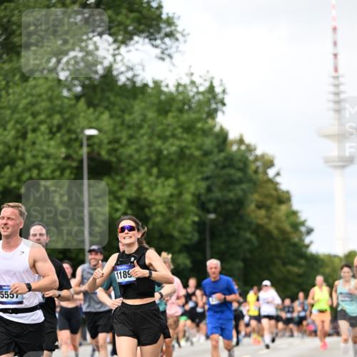 29.06.2025 - hella hamburg halbmarathon Dr. Thomas Lammeyer http://msf.ph/oto/8301410 29.06.2025 10:38:00 Kennedybrücke 1189, 1275, 1896, 2038, 2526, 2776, 2933, 3264, 3340, 3345, 3848, 4361, 4433, 4445, 4449, 4807, 4824, 4826, 5075, 5096, 5141, 5557, 5561, 5566, 5569, 5584, 5821, 5822, 5887, 6364, 6515, 6516, 6956, 7027, 7565, 7633, 7653, 7982, 8157, 8277, 8349, 8375, 8377, 8383, 8401, 8620, 9258, 9438, 9706, 9799, 9875, 9995, 10048, 10071, 10561, 10800, 11092, 11111, 11229, 11237, 11260 meine-sportfotos.de