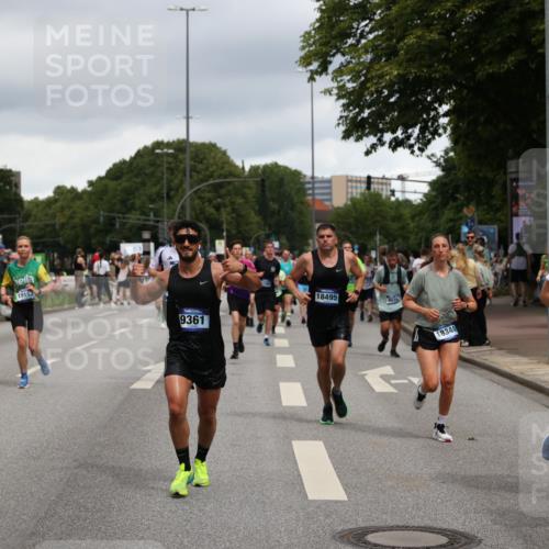 29.06.2025 - hella hamburg halbmarathon Yannick Fuchs http://msf.ph/oto/8301492 29.06.2025 10:49:56 20KM 1130, 1180, 2378, 2982, 3042, 3048, 4951, 5287, 5465, 5672, 5721, 6759, 7646, 7742, 8255, 8311, 8330, 8639, 8863, 9361, 9562, 9622, 11039, 11143, 11309, 11554, 11638, 12196, 12515, 12858, 13474, 14363, 14461, 15134, 15184, 16043, 16375, 16401, 16434, 16625, 16786, 17468, 17615, 18125, 18212, 18325, 18340, 18495, 18531, 18634, 18741, 18746, 18835, 18966, 19120, 19152 meine-sportfotos.de